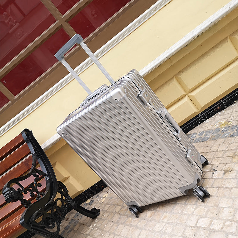 aluminum suit case