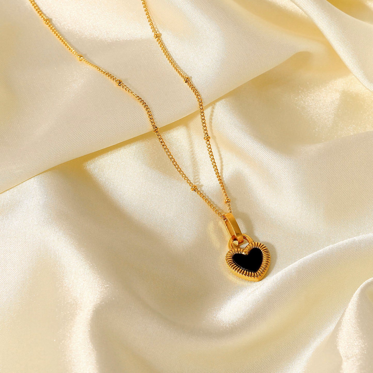 New Titanium Steel 18K Gold Double-sided Love Heart-shaped Small Lock Pendant Necklace