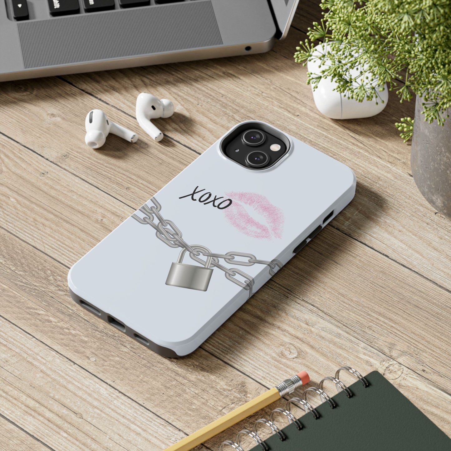 XOXO Love Lock Phone Case - Aesthetic Y2K Girly Style