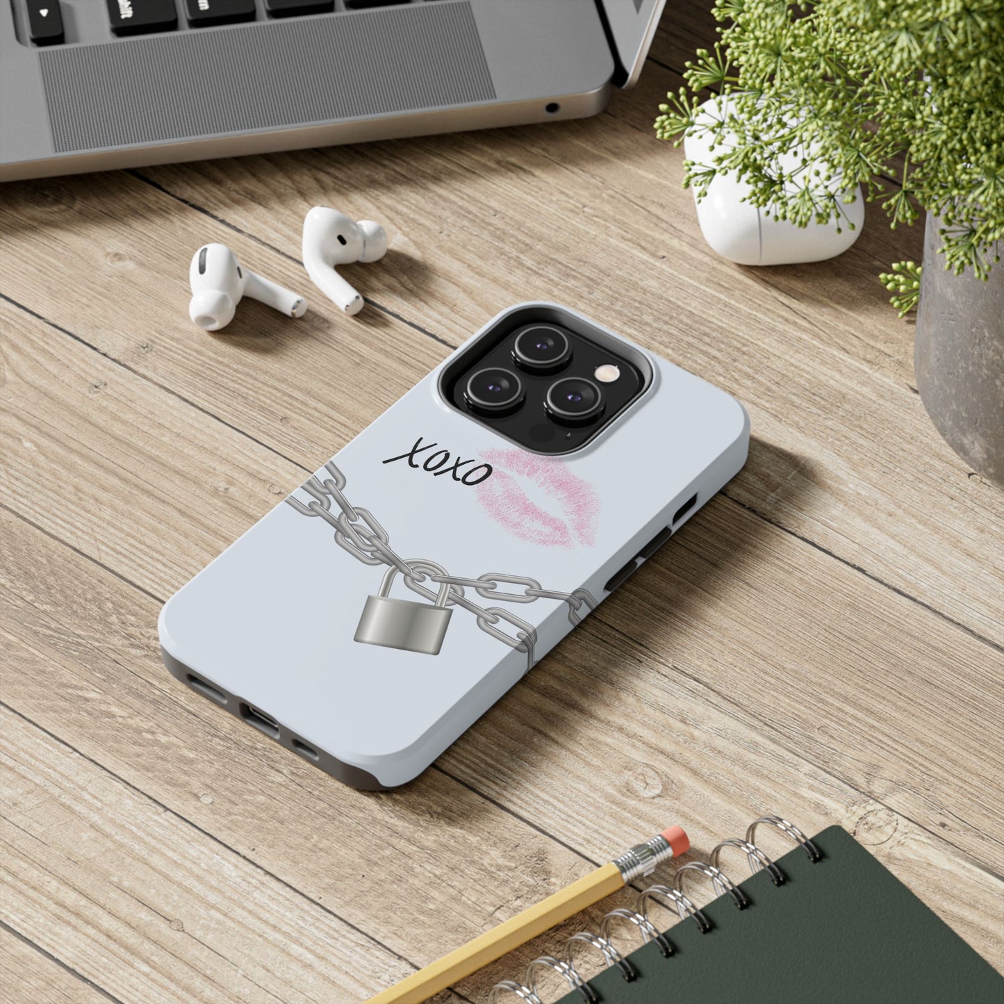 XOXO Love Lock Phone Case - Aesthetic Y2K Girly Style
